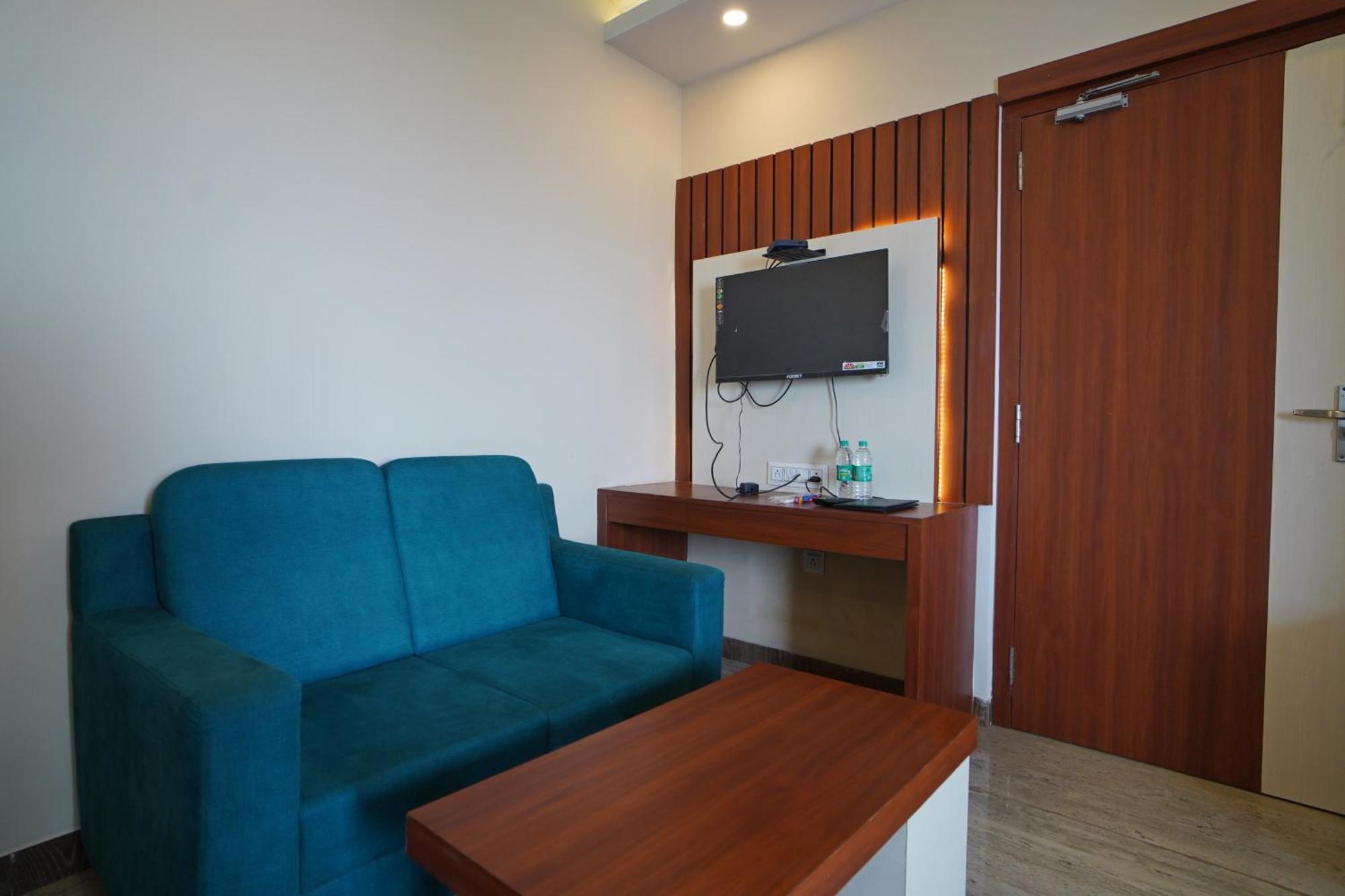 Royal Sea View !! Beach Front With Free Wifi !! Digha  Bagian luar foto