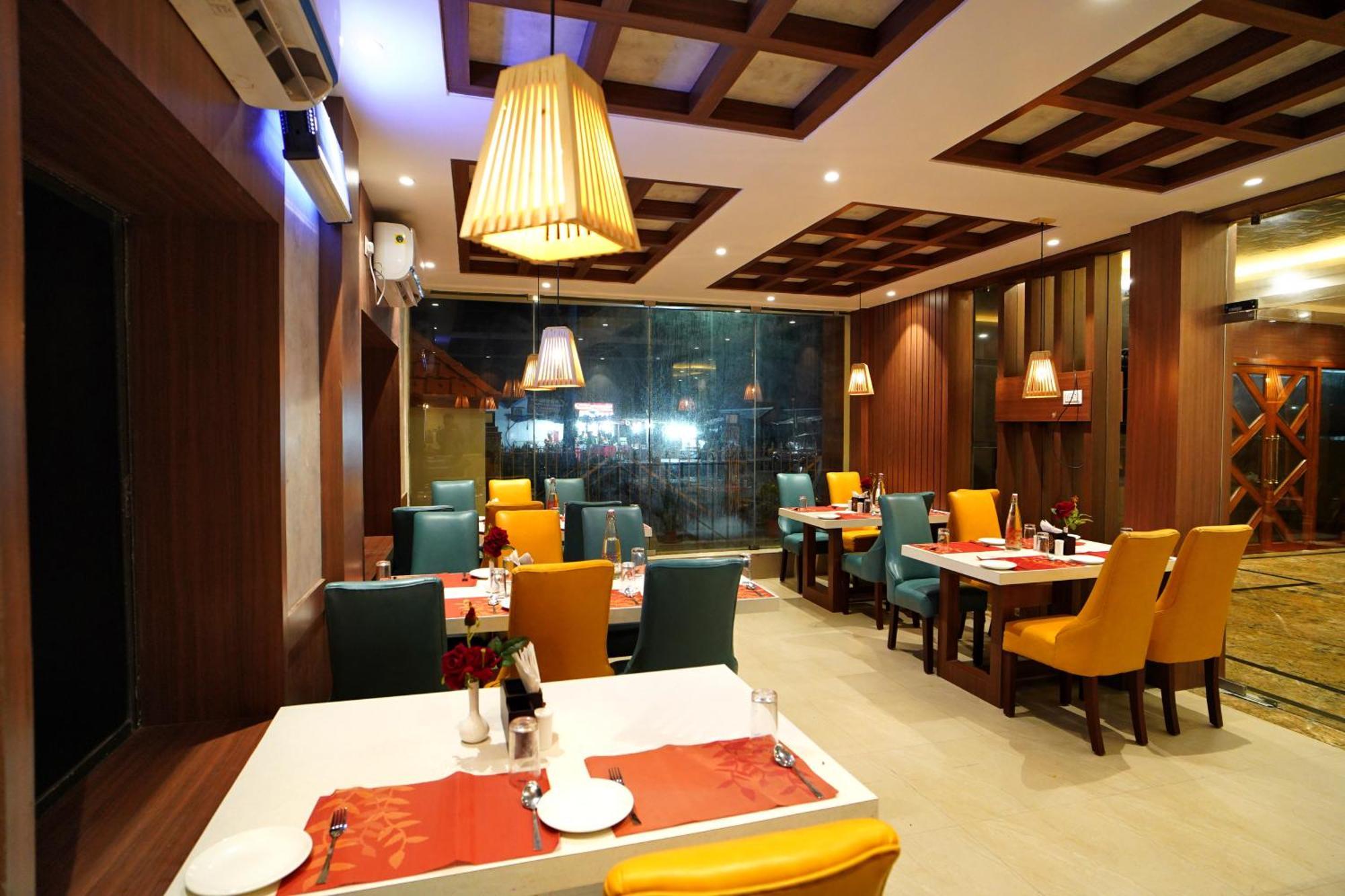 Royal Sea View !! Beach Front With Free Wifi !! Digha  Bagian luar foto