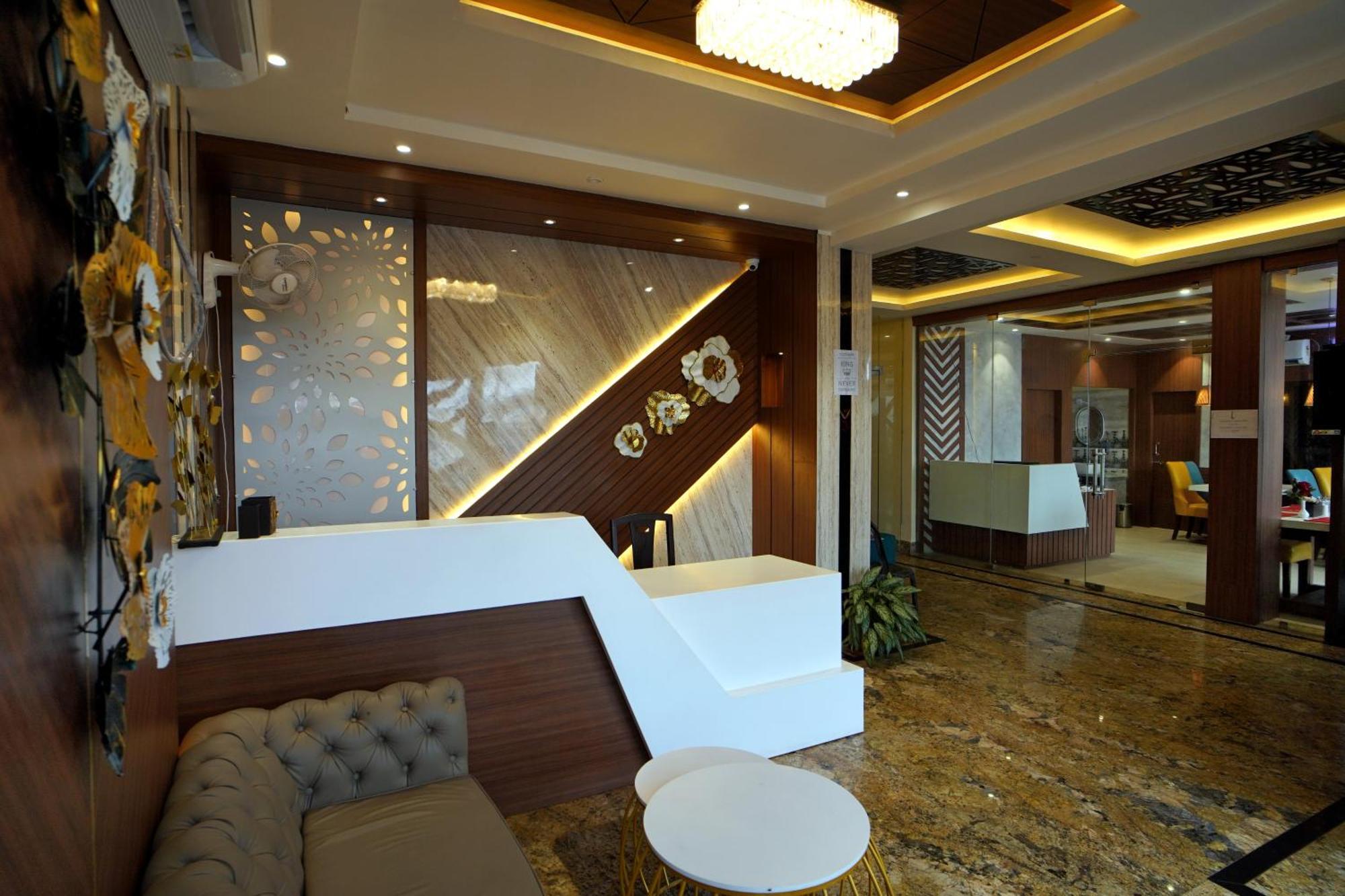 Royal Sea View !! Beach Front With Free Wifi !! Digha  Bagian luar foto